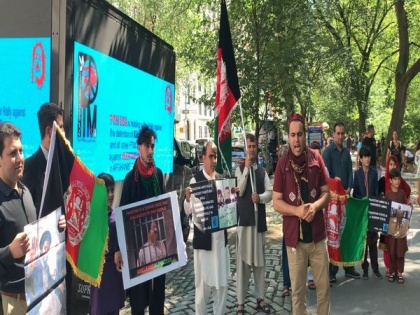 Pashtuns organise rally against Pakistan in New York | Pashtuns organise rally against Pakistan in New York