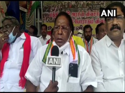 Puducherry CM, leaders of several parties observe day-long hunger strike in support of farmers | Puducherry CM, leaders of several parties observe day-long hunger strike in support of farmers