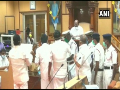 AIADMK, BJP MLAs walk-out of Puducherry Assembly alleging lack of COVID-19 relief work | AIADMK, BJP MLAs walk-out of Puducherry Assembly alleging lack of COVID-19 relief work