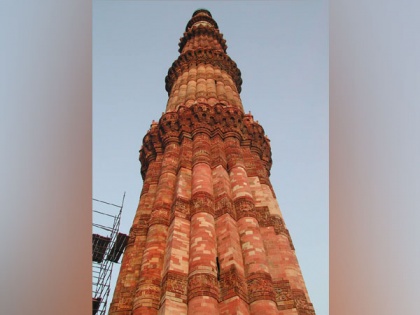 Tourism Minister inaugurates first-ever architectural LED illumination at Qutb Minar | Tourism Minister inaugurates first-ever architectural LED illumination at Qutb Minar