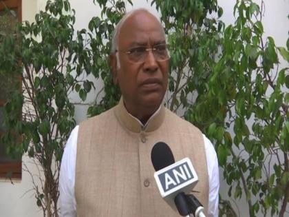 Everyone should comply with K'taka HC's order on loudspeaker usage, says Kharge | Everyone should comply with K'taka HC's order on loudspeaker usage, says Kharge Everyone should comply with K'taka HC's order on loudspeaker usage, says Kharge | Everyone should comply with K'taka HC's order on loudspeaker usage, says Kharge