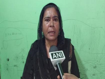 Samajwadi Party leader issues threat, says will chop off hands of any man who touches their hijab | Samajwadi Party leader issues threat, says will chop off hands of any man who touches their hijab