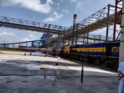 SCR transports first fly-ash rake from Singareni Thermal Power Plant to ACC plant | SCR transports first fly-ash rake from Singareni Thermal Power Plant to ACC plant SCR transports first fly-ash rake from Singareni Thermal Power Plant to ACC plant | SCR transports first fly-ash rake from Singareni Thermal Power Plant to ACC plant