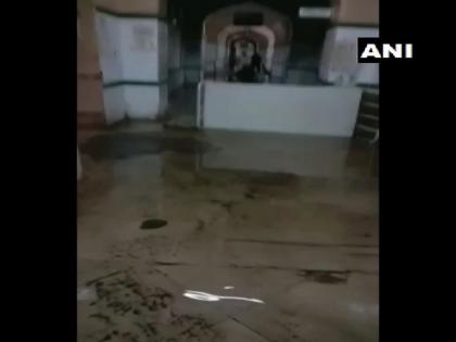 Water enters Osmania General hospital in Hyderabad after rain showers | Water enters Osmania General hospital in Hyderabad after rain showers Water enters Osmania General hospital in Hyderabad after rain showers | Water enters Osmania General hospital in Hyderabad after rain showers