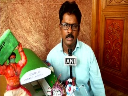 TN: Ahead of Ganesh Chaturthi, miniature artist makes 'Coronavirus warrior Ganesha' idol | TN: Ahead of Ganesh Chaturthi, miniature artist makes 'Coronavirus warrior Ganesha' idol