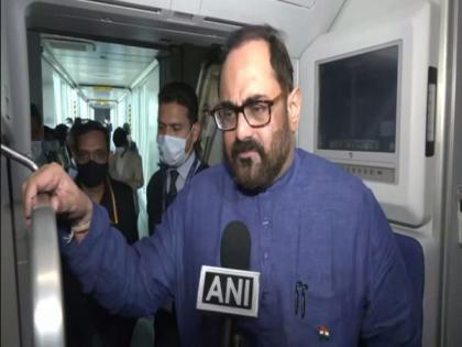 Indigo flight brings back 211 students from Ukraine; MoS Rajeev Chandrasekhar welcomes them | Indigo flight brings back 211 students from Ukraine; MoS Rajeev Chandrasekhar welcomes them