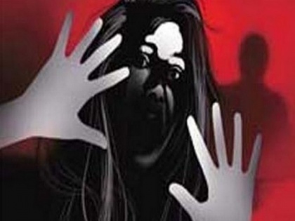 Minor girl raped in Pune, two held | Minor girl raped in Pune, two held
