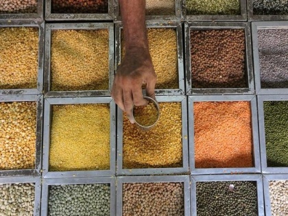 Shortage of grains at Noida ration shops hits poor hard | Shortage of grains at Noida ration shops hits poor hard