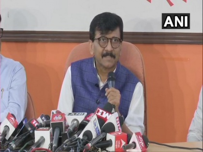 Shiv Sena-led coalition government too strong to be affected by allegations: Sanjay Raut | Shiv Sena-led coalition government too strong to be affected by allegations: Sanjay Raut