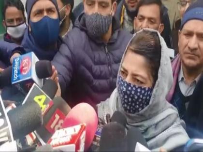 BJP executing 'Godse agenda', dividing Hindu-Muslim communities: Mehbooba Mufti | BJP executing 'Godse agenda', dividing Hindu-Muslim communities: Mehbooba Mufti BJP executing 'Godse agenda', dividing Hindu-Muslim communities: Mehbooba Mufti | BJP executing 'Godse agenda', dividing Hindu-Muslim communities: Mehbooba Mufti
