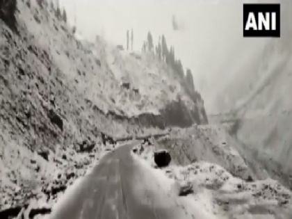 J-K's Mughal Road reopens for vehicular traffic after 3 days | J-K's Mughal Road reopens for vehicular traffic after 3 days