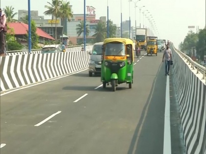 Palarivattom flyover in Kochi reopens after reconstruction | Palarivattom flyover in Kochi reopens after reconstruction