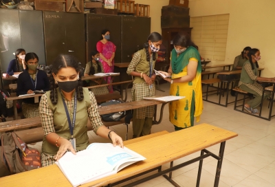 Bihar education dept to transfer employees, officials working at one place for over 3 years | Bihar education dept to transfer employees, officials working at one place for over 3 years Bihar education dept to transfer employees, officials working at one place for over 3 years | Bihar education dept to transfer employees, officials working at one place for over 3 years