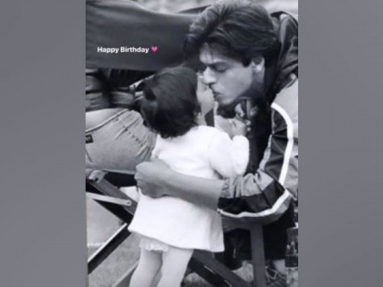 Suhana Khan's throwback picture wishing father SRK on birthday is sure to melt your heart | Suhana Khan's throwback picture wishing father SRK on birthday is sure to melt your heart