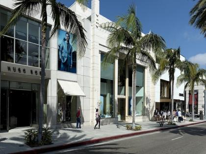 LA fashion and beauty retailers take steps to contain coronavirus spread | LA fashion and beauty retailers take steps to contain coronavirus spread LA fashion and beauty retailers take steps to contain coronavirus spread | LA fashion and beauty retailers take steps to contain coronavirus spread