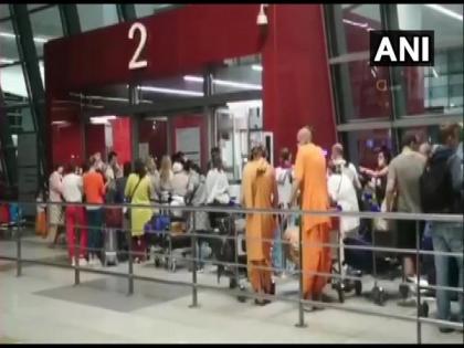388 Russian citizens stranded in India flown back | 388 Russian citizens stranded in India flown back