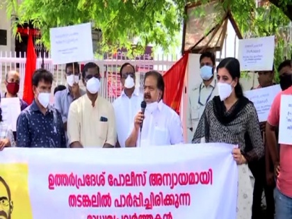 Kerala journalists stage protest march, demand shifting of Siddique Kappan to AIIMS | Kerala journalists stage protest march, demand shifting of Siddique Kappan to AIIMS