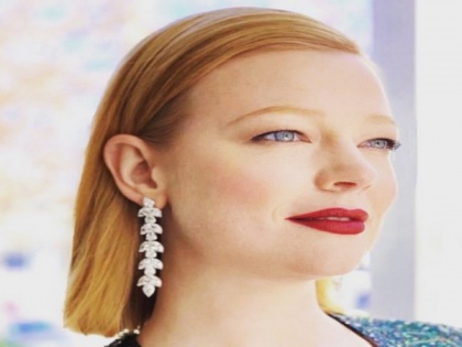 Sarah Snook wins her first Golden Globe for 'Succession' | Sarah Snook wins her first Golden Globe for 'Succession'