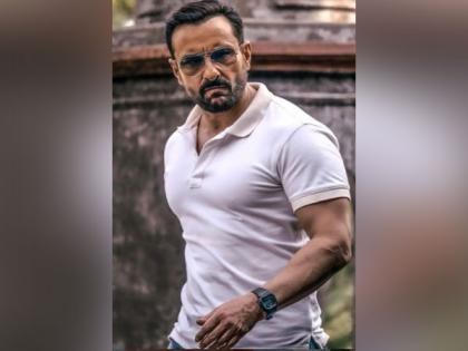 Saif Ali Khan's 'hot' cop look from 'Vikram Vedha' unveiled, wife Kareena goes gaga over him | Saif Ali Khan's 'hot' cop look from 'Vikram Vedha' unveiled, wife Kareena goes gaga over him Saif Ali Khan's 'hot' cop look from 'Vikram Vedha' unveiled, wife Kareena goes gaga over him | Saif Ali Khan's 'hot' cop look from 'Vikram Vedha' unveiled, wife Kareena goes gaga over him