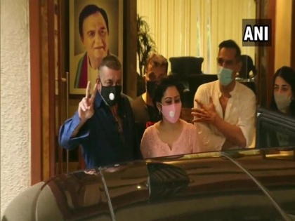 Sanjay Dutt will complete his preliminary treatment in Mumbai: Wife Maanayata | Sanjay Dutt will complete his preliminary treatment in Mumbai: Wife Maanayata