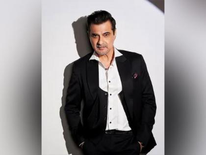 Sanjay Kapoor marks 32 years of his Bollywood debut with special throwback pictures | Sanjay Kapoor marks 32 years of his Bollywood debut with special throwback pictures