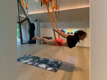 Sara Ali Khan channels weekend workout motivation with aerial yoga video | Sara Ali Khan channels weekend workout motivation with aerial yoga video