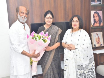 Former AIADMK leader Sasikala meets Rajinikanth in Chennai | Former AIADMK leader Sasikala meets Rajinikanth in Chennai