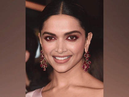 Deepika Padukone launches 'Frontline Assist' initiative to provide mental health support to frontline workers | Deepika Padukone launches 'Frontline Assist' initiative to provide mental health support to frontline workers