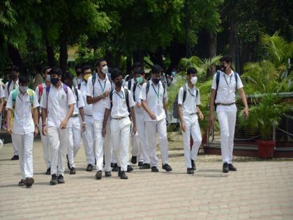 Delhi schools prepare to re-open from tomorrow | Delhi schools prepare to re-open from tomorrow