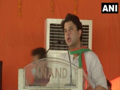 Kamal Nath cheated public, was necessary for such a corrupt government to go: Jyotiraditya Scindia | Kamal Nath cheated public, was necessary for such a corrupt government to go: Jyotiraditya Scindia