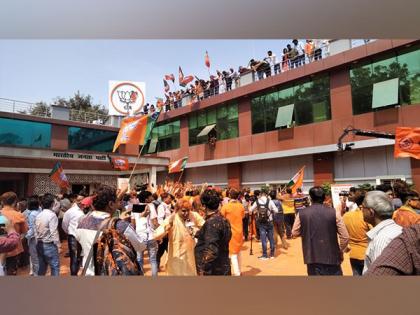Assembly Poll results: BJP workers begin celebrations in Lucknow, say "UP mein Baba" | Assembly Poll results: BJP workers begin celebrations in Lucknow, say "UP mein Baba"