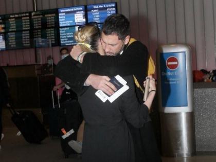 Maks Chmerkovskiy returns home to LA from Ukraine | Maks Chmerkovskiy returns home to LA from Ukraine