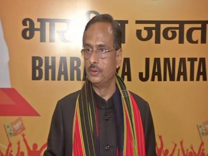 Owaisi an election agent of SP, BSP, Congress in UP, AIMIM is their 'B team', says deputy CM Dinesh Sharma | Owaisi an election agent of SP, BSP, Congress in UP, AIMIM is their 'B team', says deputy CM Dinesh Sharma