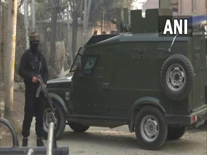 J-K: Grenade hurled at a police station in Shopian, no casualty reported | J-K: Grenade hurled at a police station in Shopian, no casualty reported J-K: Grenade hurled at a police station in Shopian, no casualty reported | J-K: Grenade hurled at a police station in Shopian, no casualty reported
