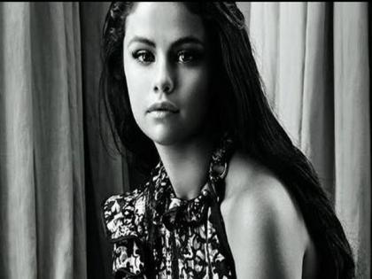 Selena Gomez parties with friends in Italy to celebrate her 27th birthday | Selena Gomez parties with friends in Italy to celebrate her 27th birthday Selena Gomez parties with friends in Italy to celebrate her 27th birthday | Selena Gomez parties with friends in Italy to celebrate her 27th birthday