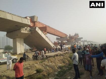 Under-construction flyover on Gurugram-Dwarka Expressway collapses, 3 workers injured | Under-construction flyover on Gurugram-Dwarka Expressway collapses, 3 workers injured