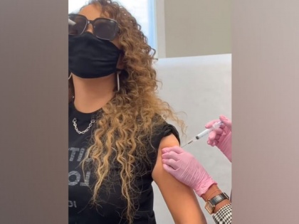 Mariah Carey hits high note while getting first dose of COVID-19 vaccine | Mariah Carey hits high note while getting first dose of COVID-19 vaccine