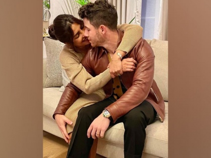 Priyanka Chopra celebrates Thanksgiving with husband Nick Jonas | Priyanka Chopra celebrates Thanksgiving with husband Nick Jonas
