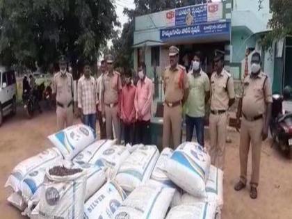 Andhra Police arrest 2 Uttar Pradesh men with Rs 20 lakh ganja | Andhra Police arrest 2 Uttar Pradesh men with Rs 20 lakh ganja