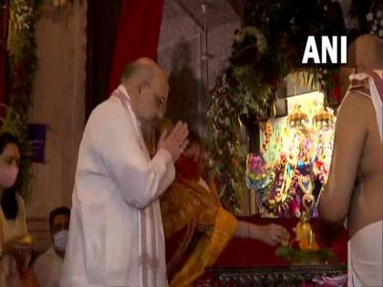 Janmashtmi: Amit Shah performs Jalabhishek at ISKCON temple in Gujarat's Ahmedabad | Janmashtmi: Amit Shah performs Jalabhishek at ISKCON temple in Gujarat's Ahmedabad