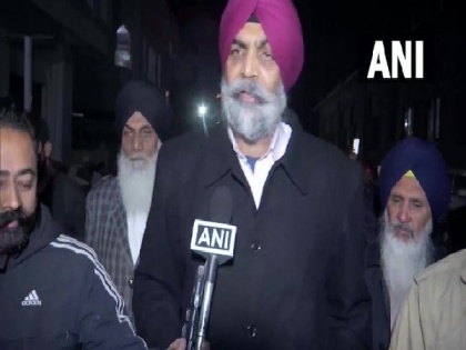 Man beaten to death after alleged sacrilege attempt at Amritsar's Golden Temple | Man beaten to death after alleged sacrilege attempt at Amritsar's Golden Temple