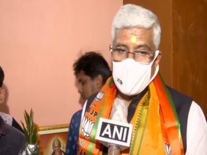 False cases registered against BJP workers in West Bengal: Union Minister Shekhawat | False cases registered against BJP workers in West Bengal: Union Minister Shekhawat False cases registered against BJP workers in West Bengal: Union Minister Shekhawat | False cases registered against BJP workers in West Bengal: Union Minister Shekhawat