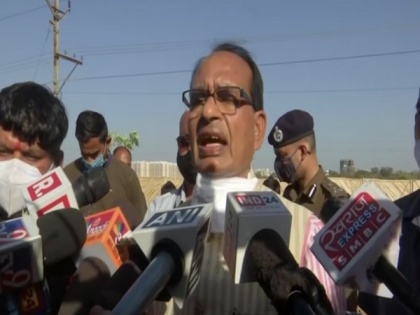 People raising doubts over vaccine PM took are of 'small mindset': Shivraj Singh | People raising doubts over vaccine PM took are of 'small mindset': Shivraj Singh