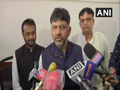 Karnataka Congress extends support to farmers' call for Bharat Bandh | Karnataka Congress extends support to farmers' call for Bharat Bandh Karnataka Congress extends support to farmers' call for Bharat Bandh | Karnataka Congress extends support to farmers' call for Bharat Bandh