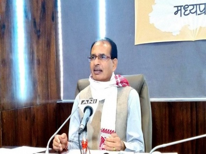 Madhya Pradesh CM inaugurates 'Shram Siddhi Abhiyan' to provide jobs to labourers | Madhya Pradesh CM inaugurates 'Shram Siddhi Abhiyan' to provide jobs to labourers