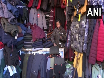 Amid eased COVID-19 restrictions, Himachal shopkeepers expect good sales of winter wear | Amid eased COVID-19 restrictions, Himachal shopkeepers expect good sales of winter wear