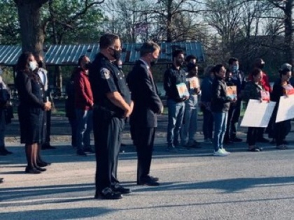 US: Prayer vigil held for FedEx shooting victims in Indianapolis | US: Prayer vigil held for FedEx shooting victims in Indianapolis