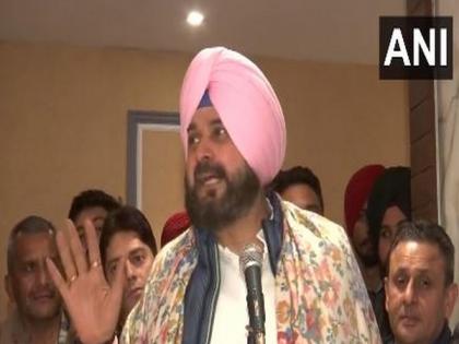 'People at top' want weak CM for Punjab who can dance to their tunes, says Navjot Sidhu | 'People at top' want weak CM for Punjab who can dance to their tunes, says Navjot Sidhu