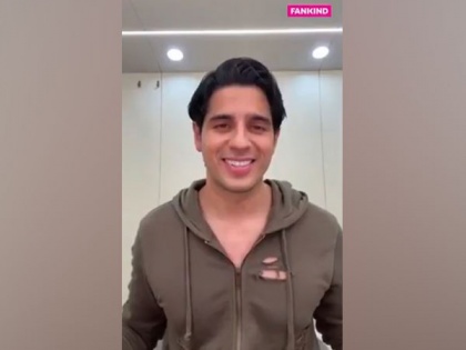 Sidharth Malhotra invites fans for virtual dumb charades to help children battling cancer | Sidharth Malhotra invites fans for virtual dumb charades to help children battling cancer