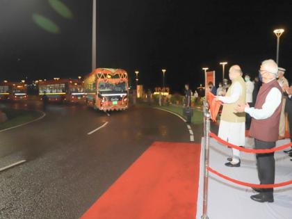 Amit Shah flags off 'Go-Go Tourist Buses' in Port Blair | Amit Shah flags off 'Go-Go Tourist Buses' in Port Blair